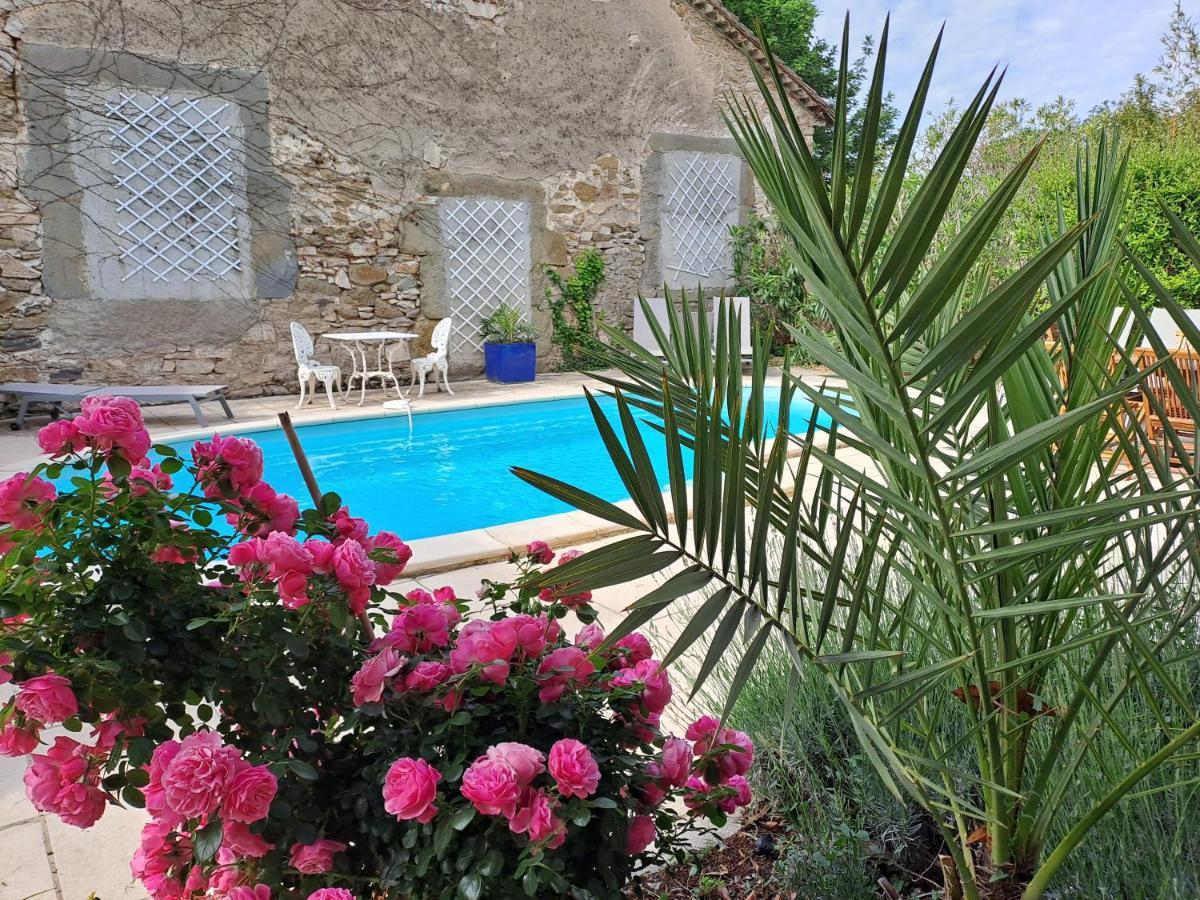 Le Gite De Sainte Valiere Piscine Et Spa Luaran gambar